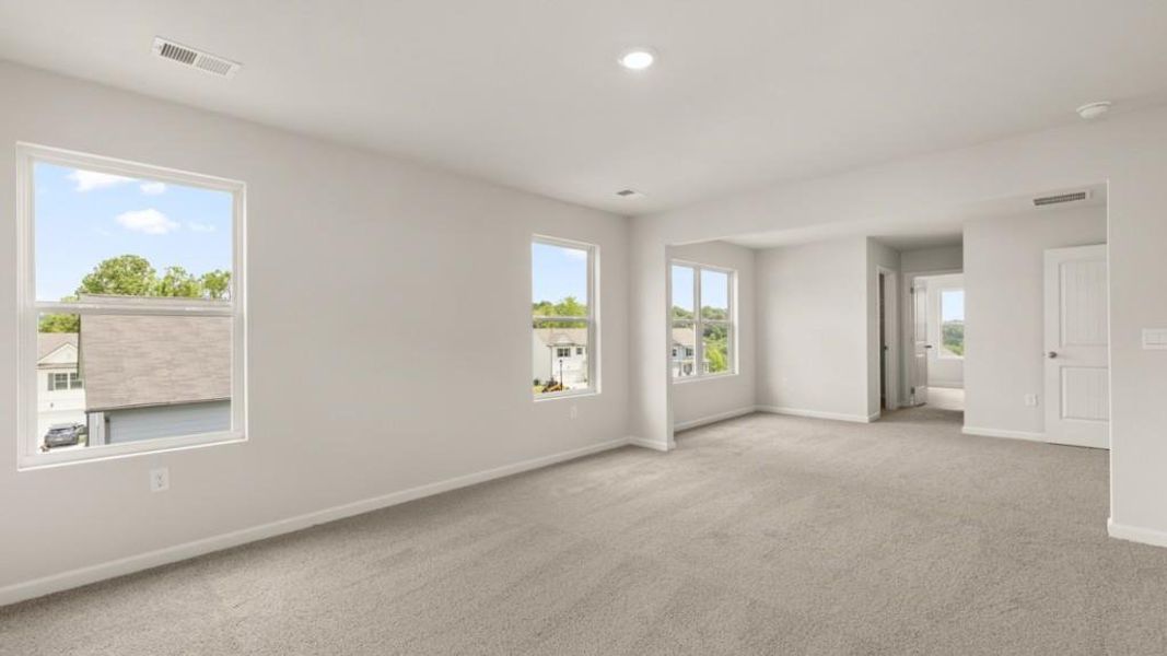 Spacious, unfurnished interior of a new home in Liberty Crossing, Braselton (Image 26).