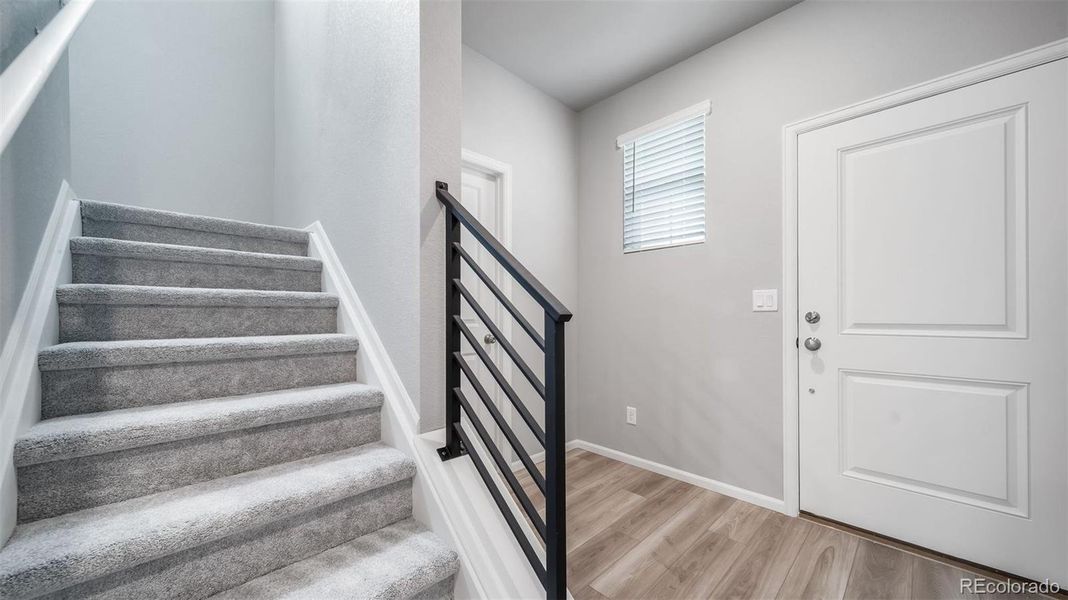 Spacious, unfurnished interior of a new home in , Aurora (Image 17).