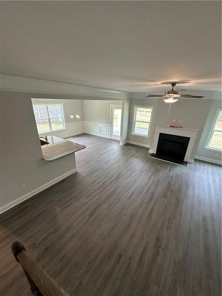 Spacious, unfurnished interior of a new home in Mirror Lake at South Harbour, Villa Rica (Image 44).