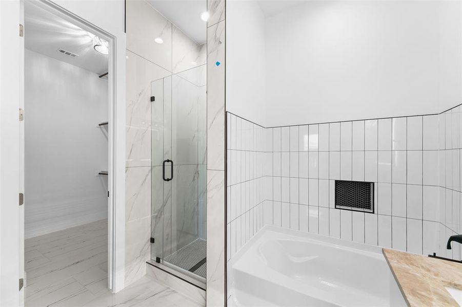 Furnished interior view inside a new home in , Dallas (Image 13).