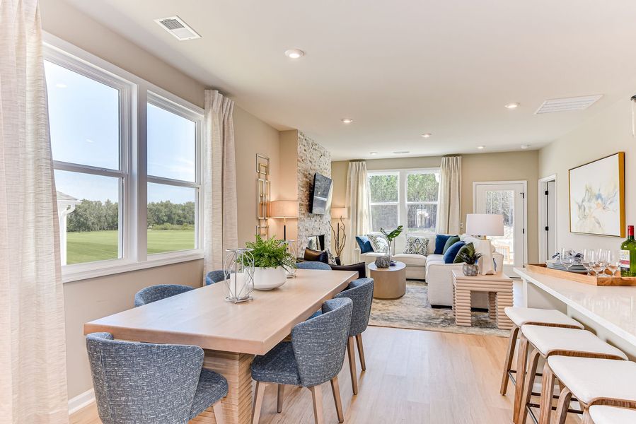 Dining Area Dining Area