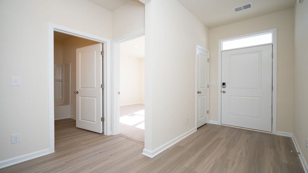 Representative unfurnished interior of a home built from the CALI by D.R. Horton in Island Green, Myrtle Beach (Image 16).