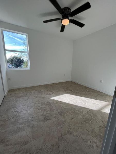 Spacious, unfurnished interior of a new home in , Fort Lauderdale (Image 7).