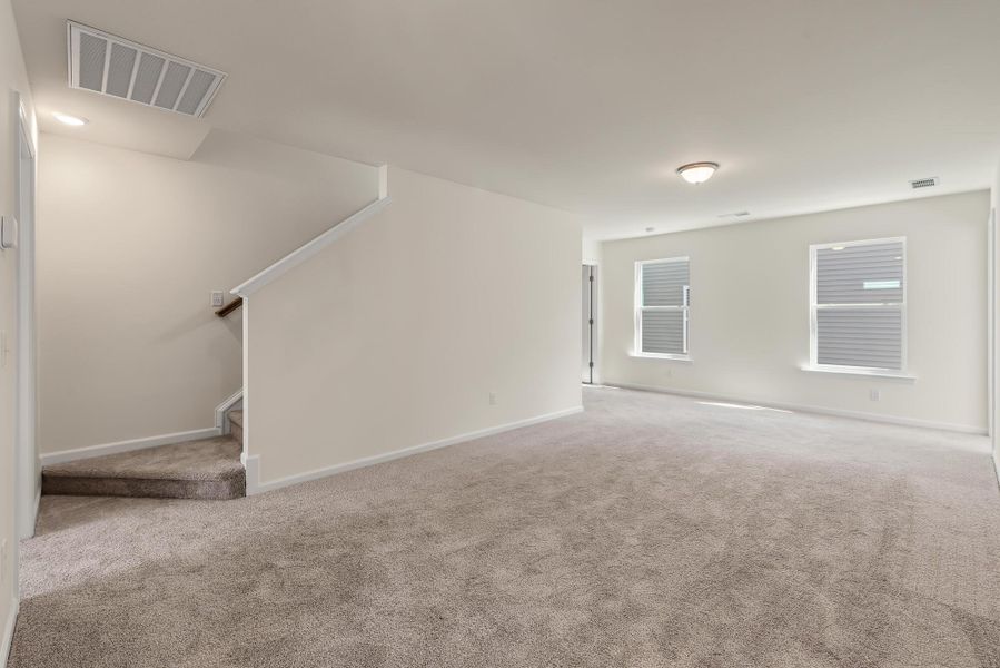 Spacious, unfurnished interior of a new home in Parker's Preserve, Ridgeville (Image 36).