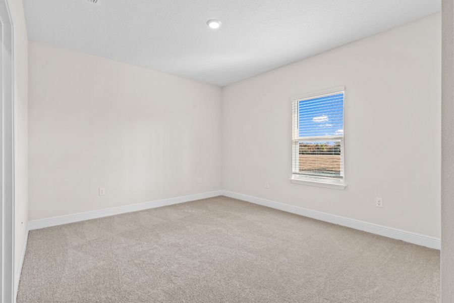 Spacious, unfurnished interior of a new home in Windswept Estates, Freeport (Image 34).