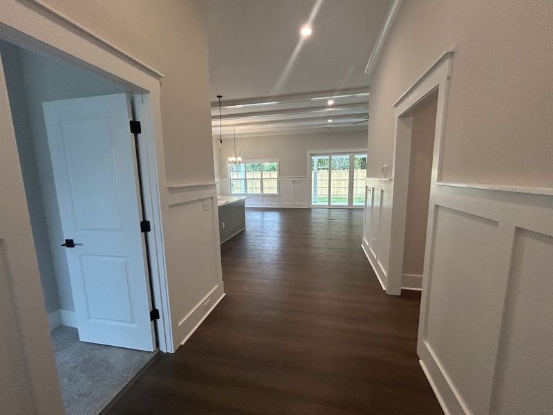 Spacious, unfurnished interior of a new home in Riverside Cove, Wilmington (Image 14).