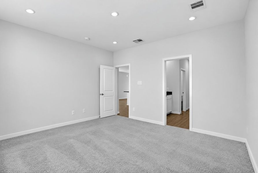 Spacious, unfurnished interior of a new home in Hockley Meadows, Hockley (Image 10).