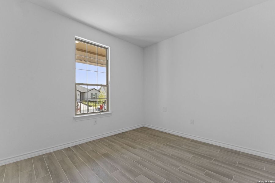 Spacious, unfurnished interior of a new home in Del Webb New Braunfels at Veramendi, New Braunfels (Image 29).