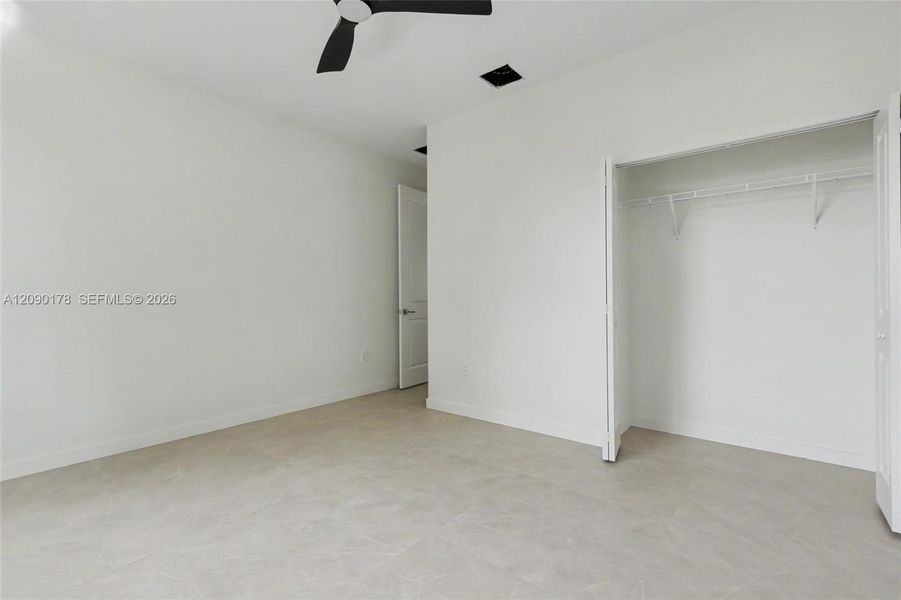 Spacious, unfurnished interior of a new home in , Oakland Park (Image 17).