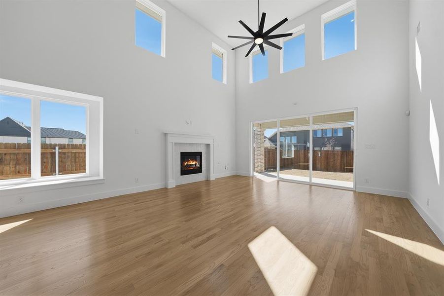 Spacious, unfurnished interior of a new home in Tavolo Park, Fort Worth (Image 23).