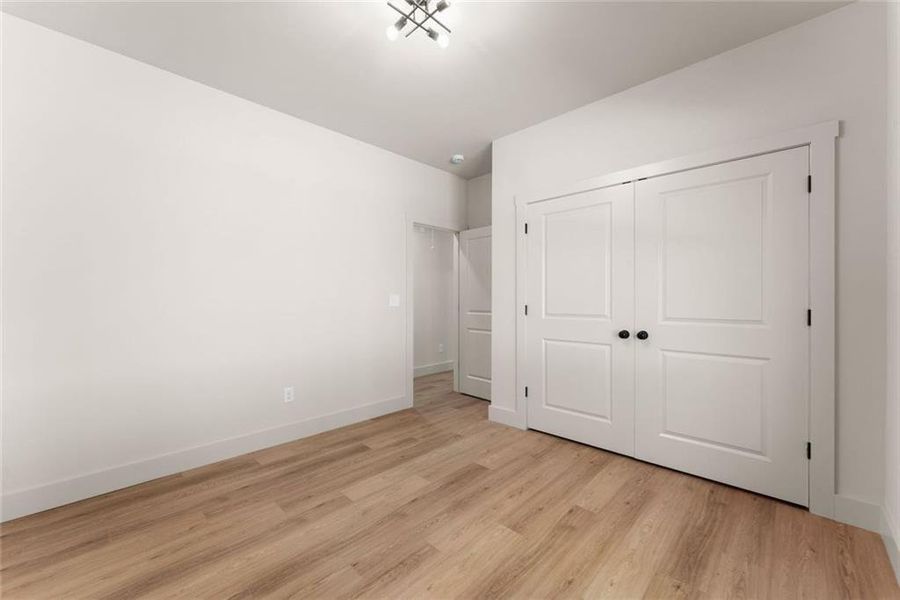 Spacious, unfurnished interior of a new home in , Gainesville (Image 37).
