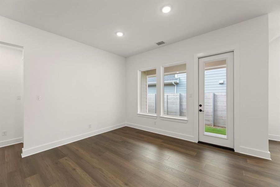 11. 3137 Eddington - Dining