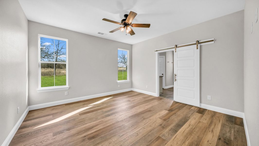 Representative unfurnished interior of a home built from the Clementine by Zeal Home Builders in Saddle Crest Estates, Weatherford (Image 60).