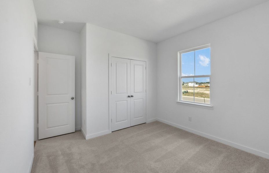 Spacious, unfurnished interior of a new home in County View, Temple (Image 27).