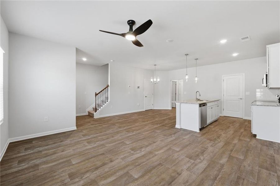 Spacious, unfurnished interior of a new home in Parkway James, Snellville (Image 26). Spacious, unfurnished interior of a new home in Parkway James, Snellville (Image 26).