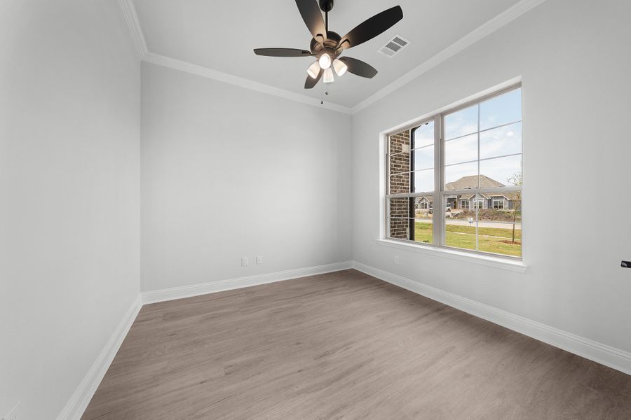 Spacious, unfurnished interior of a new home in Heritage, Rockwall (Image 28).