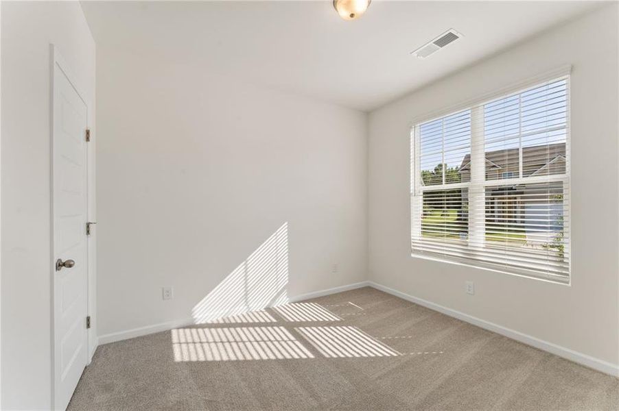 Spacious, unfurnished interior of a new home in Oakhill Estates, Adairsville (Image 13). Spacious, unfurnished interior of a new home in Oakhill Estates, Adairsville (Image 13).