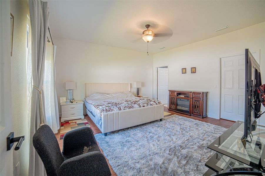 Furnished interior view inside a new home in , Spring Hill (Image 5). Furnished interior view inside a new home in , Spring Hill (Image 5).