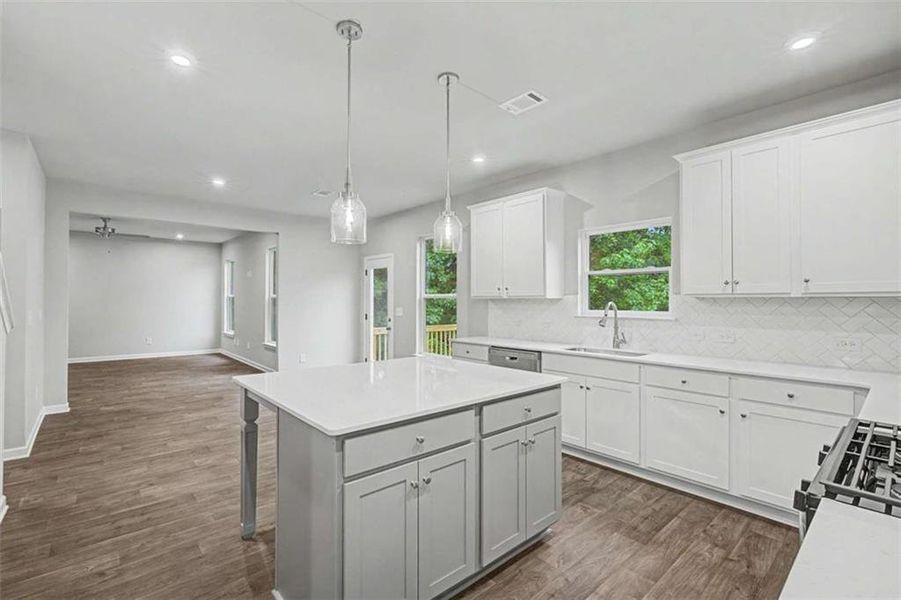 Furnished interior view inside a new home in The Reserve at Chapel Hill Phase II, Douglasville (Image 10).
