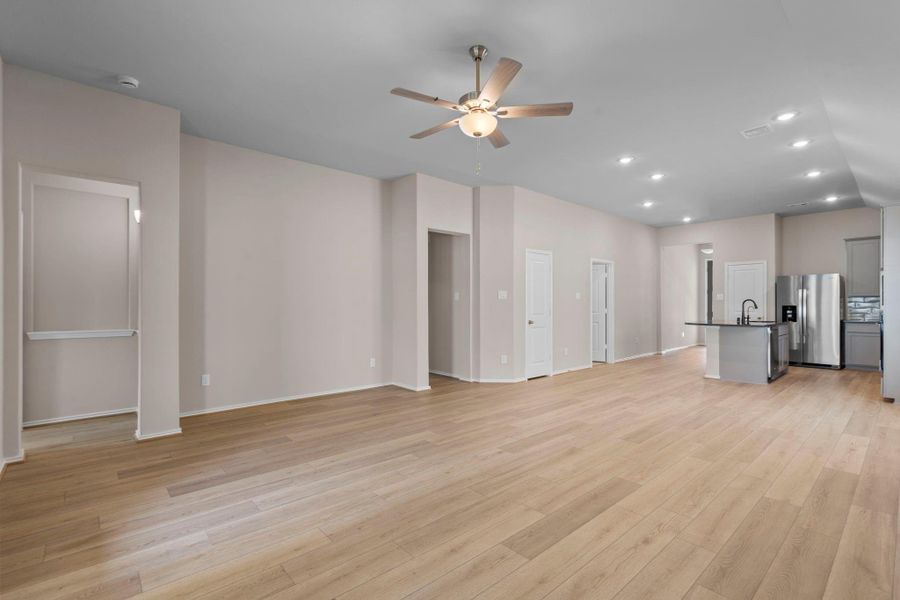 Spacious, unfurnished interior of a new home in Pomona 50' & 55', Manvel (Image 24).