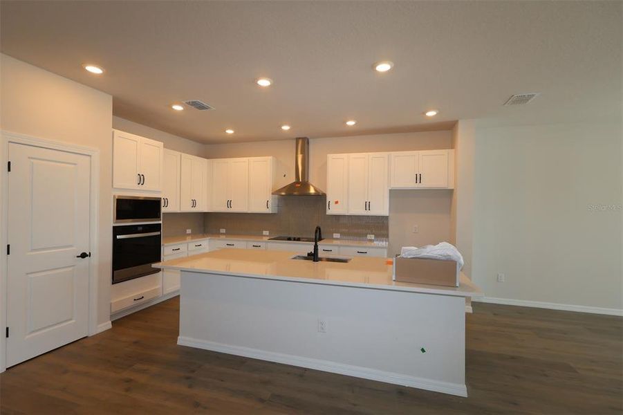 Furnished interior view inside a new home in Eastlyn, Bradenton (Image 8).
