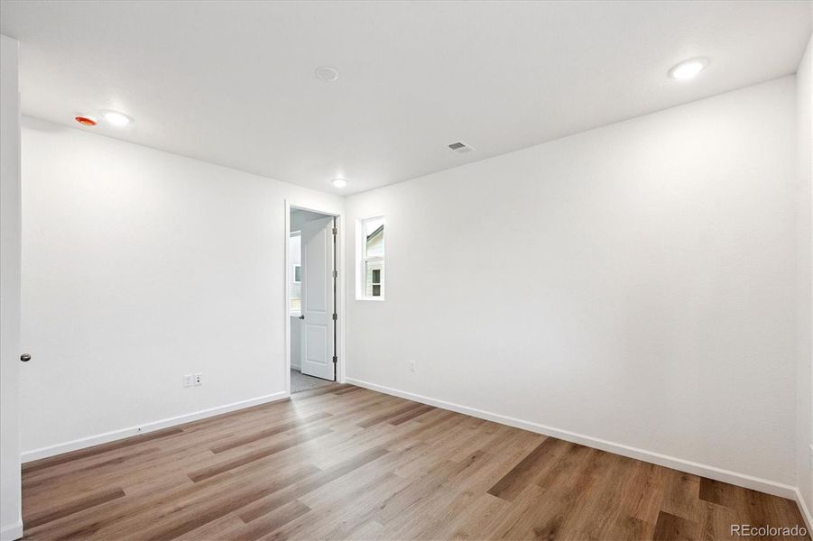 Spacious, unfurnished interior of a new home in Fossil Creek, Windsor (Image 10).