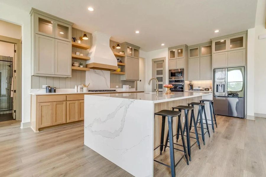 Representative furnished interior of a home built from the The Luke by Elmwood Custom Homes in Ranch at Stone Hill, Waxahachie (Image 30).