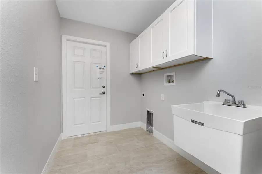 Furnished interior view inside a new home in , North Port (Image 25).