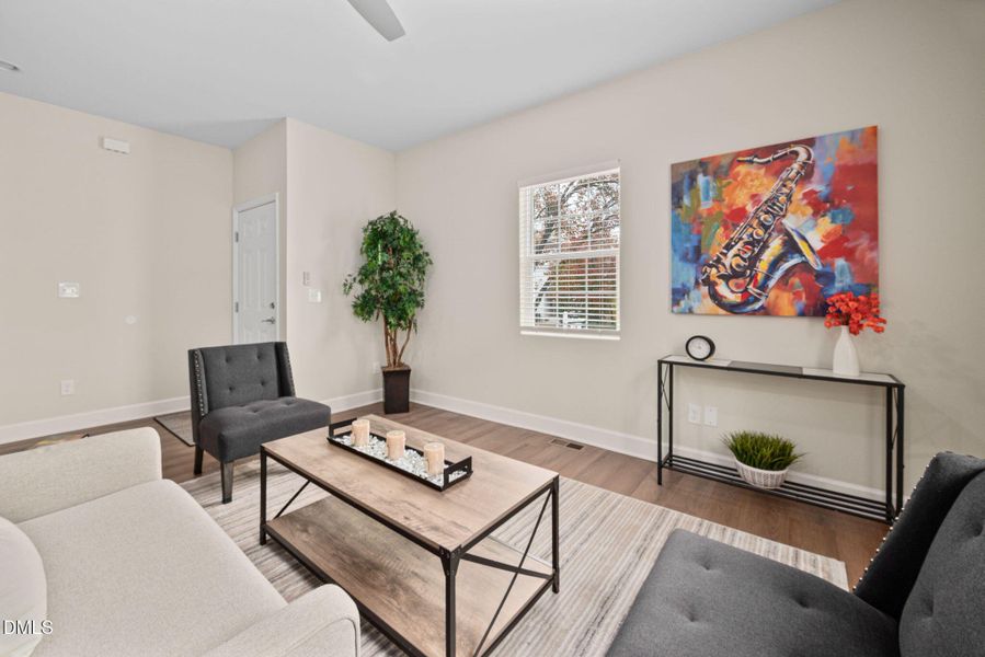 19-web-or-mls-1106-s-blount-st