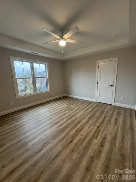 Spacious, unfurnished interior of a new home in , Hickory (Image 26).