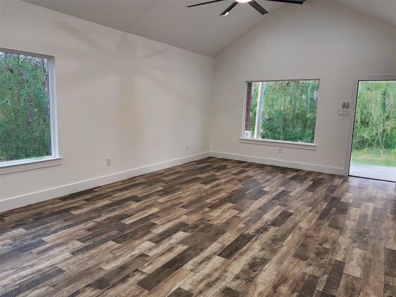 Spacious, unfurnished interior of a new home in , Trinity (Image 13).