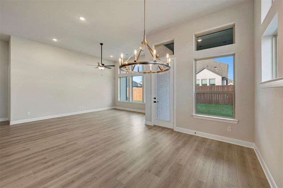 Spacious, unfurnished interior of a new home in Sandbrock Ranch, Aubrey (Image 16).