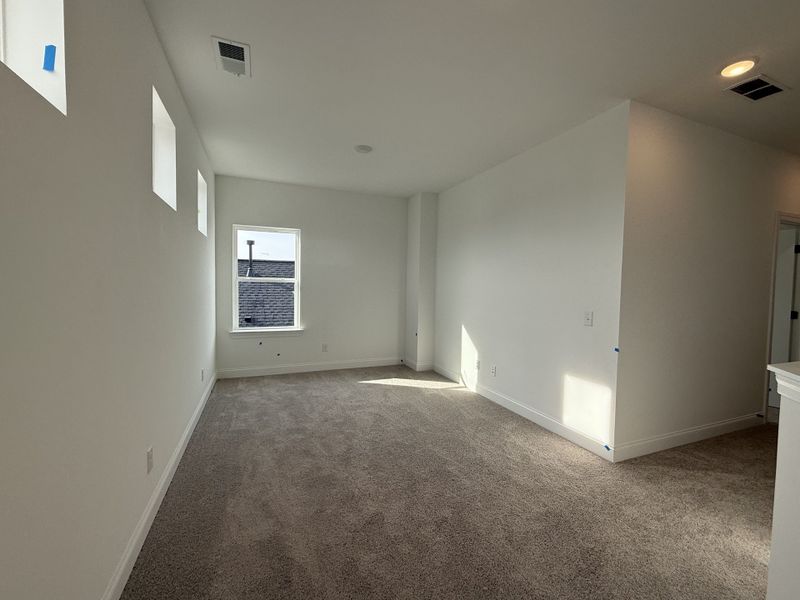 Spacious, unfurnished interior of a new home in Nexus – Park Collection, Gallatin (Image 7).