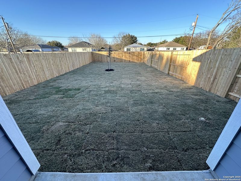 Image 33 of a home in . Image 33 of a home in .