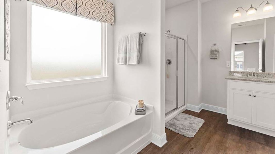 Furnished interior view inside a new home in Liberty, Panama City (Image 29).