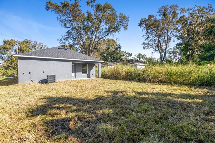 Exterior details and patio area of a home in , Eustis (Image 22).