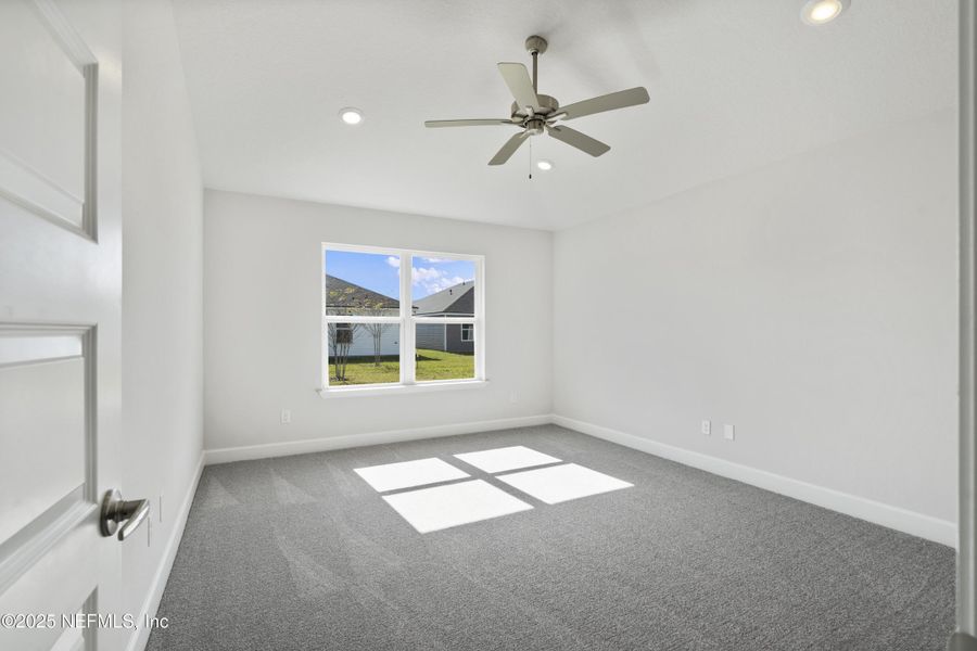 Spacious, unfurnished interior of a new home in Summerglen, Jacksonville (Image 18).