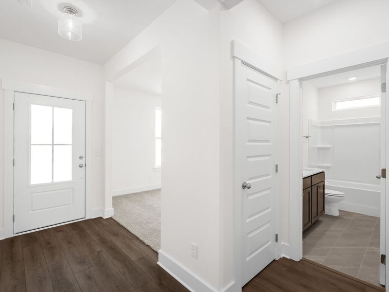 Spacious, unfurnished interior of a new home in Woods Crossing, Gallatin (Image 16).