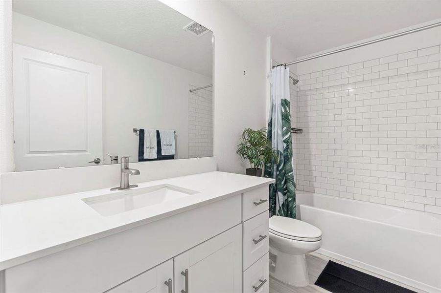 Furnished interior view inside a new home in North Park Isle: The Estates II, Plant City (Image 41). Furnished interior view inside a new home in North Park Isle: The Estates II, Plant City (Image 41).