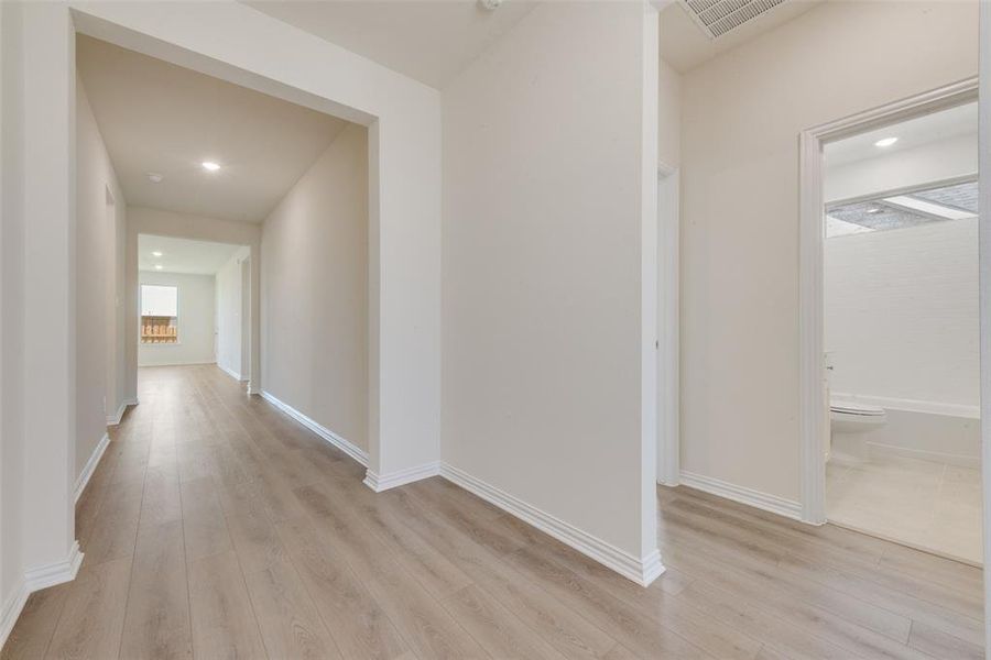 Spacious, unfurnished interior of a new home in Spiritas Ranch, Little Elm (Image 21).