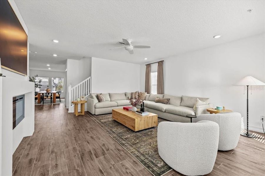 Furnished interior view inside a new home in , Tampa (Image 31).