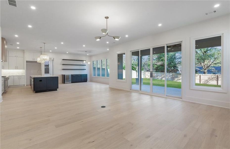 Spacious, unfurnished interior of a new home in , Atlanta (Image 25).