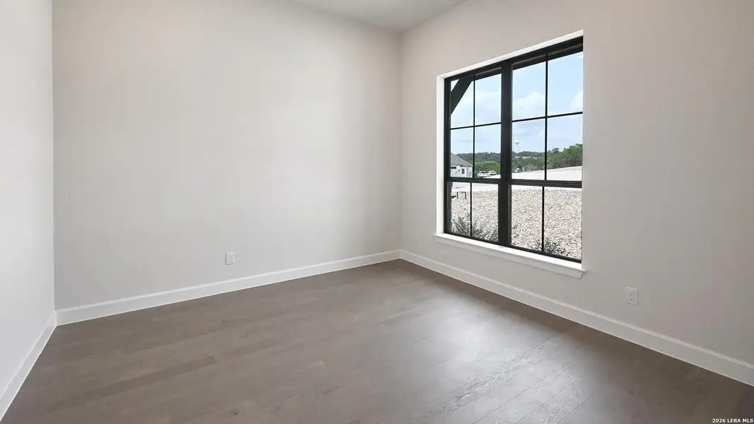 Spacious, unfurnished interior of a new home in The Preserve at Elm Creek, New Braunfels (Image 19).