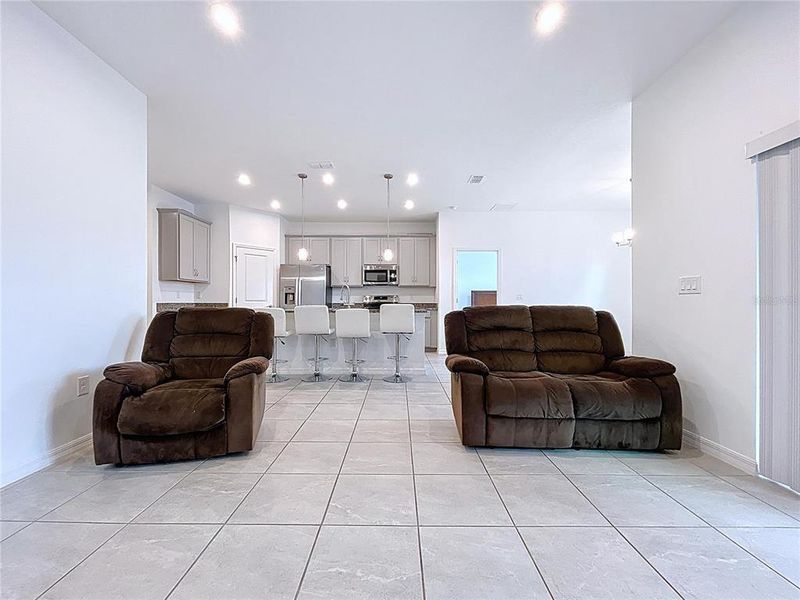 Furnished interior view inside a new home in Covered Bridge at Liberty Bluff, Haines City (Image 37).