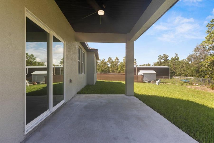 Exterior details and patio area of a home in , Weeki Wachee (Image 31).