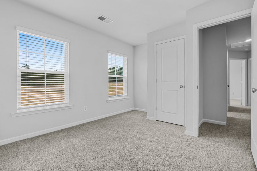 Spacious, unfurnished interior of a new home in Canary Woods, Hopkins (Image 24).