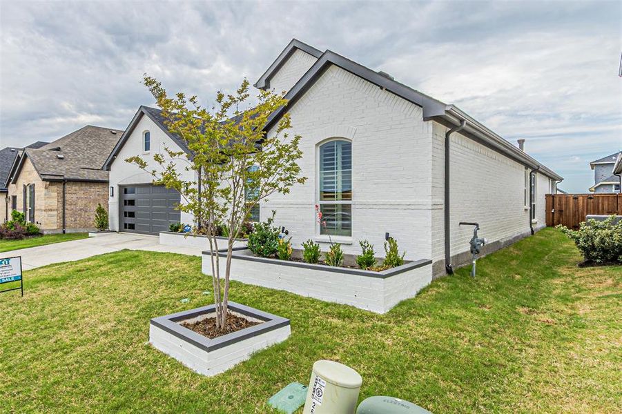 Image 37 of a home in Ten Mile Creek.