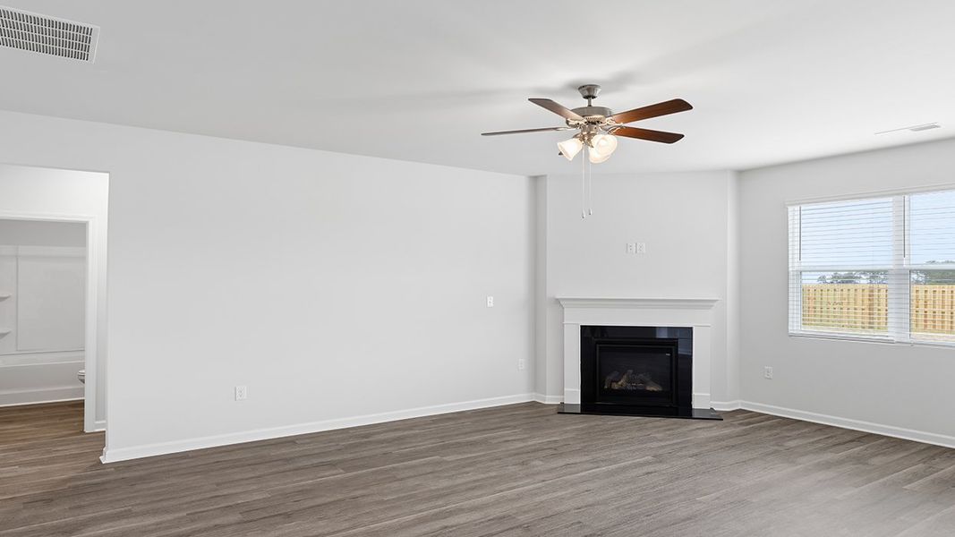 Spacious, unfurnished interior of a new home in Southwind Village, Evans (Image 10).
