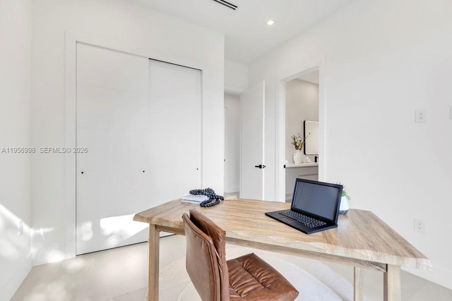 Furnished interior view inside a new home in , Miami (Image 53).