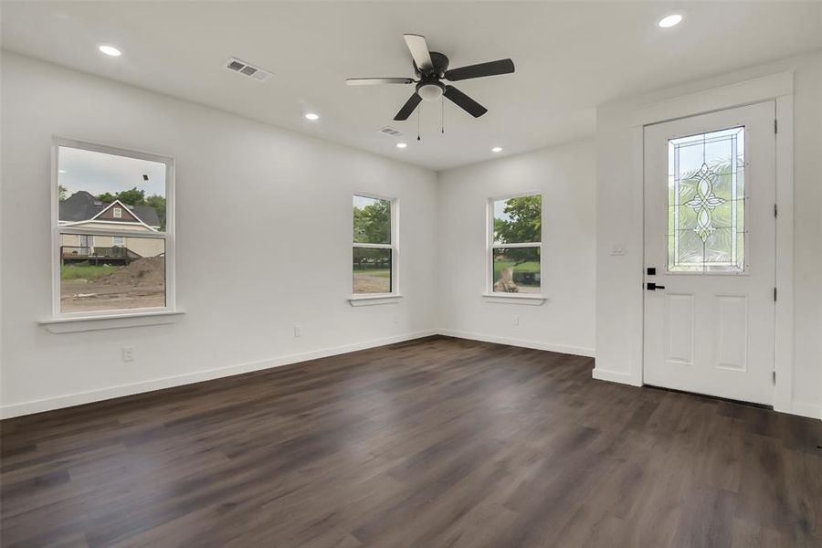 Spacious, unfurnished interior of a new home in , Whitewright (Image 12). Spacious, unfurnished interior of a new home in , Whitewright (Image 12).